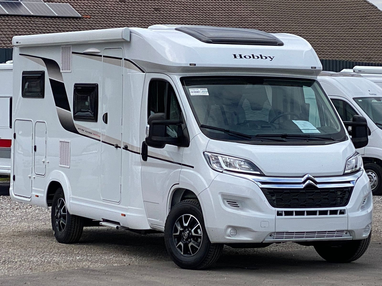 Hobby OPTIMA ONTOUR EDITION V65 GE NAVI MARKISE SAT - Полуинтегрированный автодом: фото 1 Hobby OPTIMA ONTOUR EDITION V65 GE NAVI MARKISE SAT - Полуинтегрированный автодом: фото 1