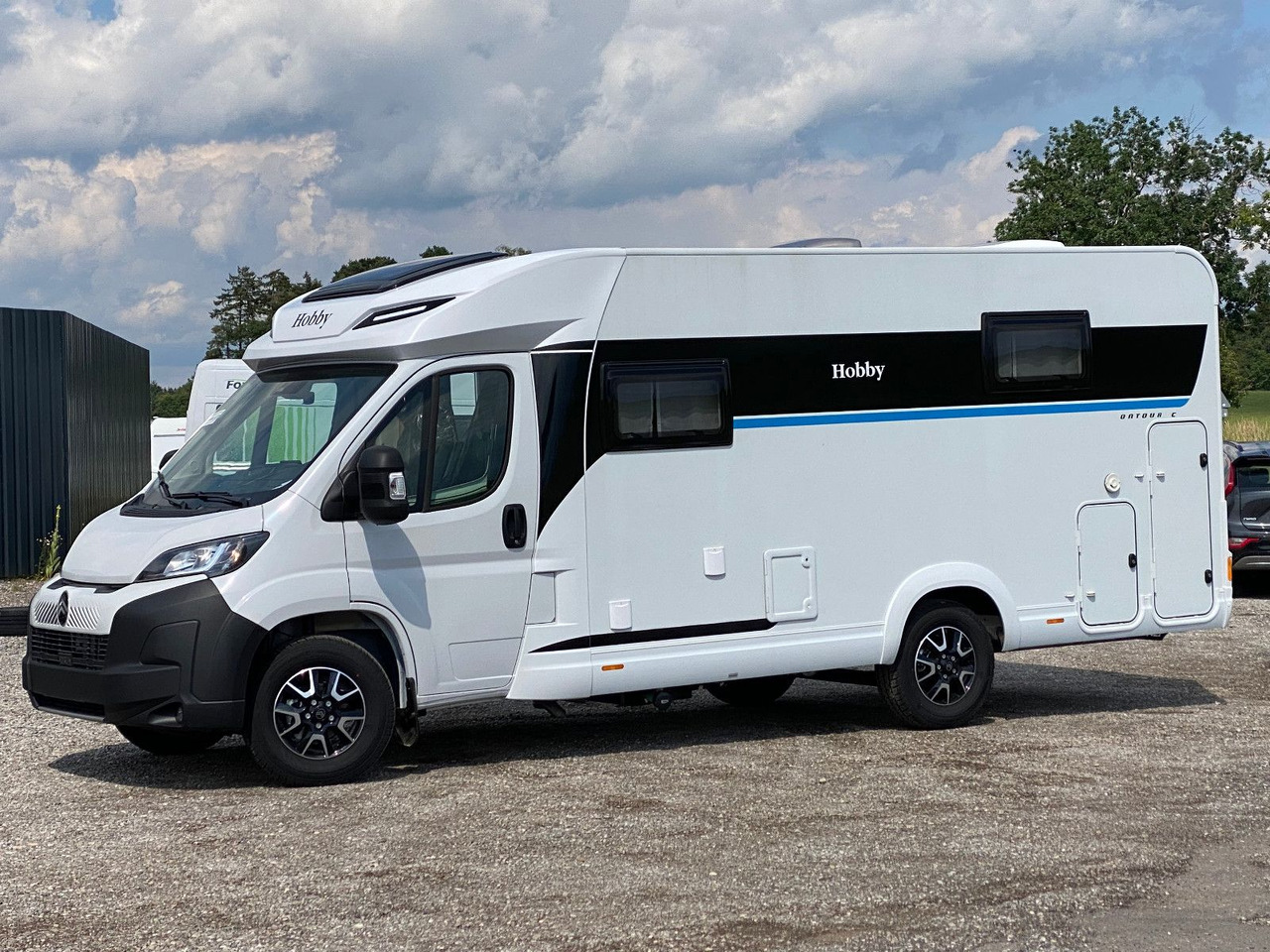 Hobby OnTour C 700 GQ MJ25/MARKISE/RFK/SAFETY-PAKET - Полуинтегрированный автодом: фото 3 Hobby OnTour C 700 GQ MJ25/MARKISE/RFK/SAFETY-PAKET - Полуинтегрированный автодом: фото 3