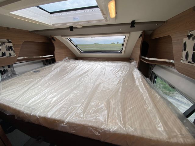 Полуинтегрированный автодом Knaus Tourer Van 500 LT, slide Bett, Tageszulassung: фото 11 Полуинтегрированный автодом Knaus Tourer Van 500 LT, slide Bett, Tageszulassung: фото 11