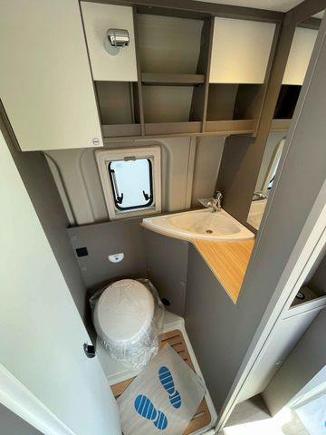 Новый Кастенваген LMC INNOVAN 600 ,ASD, Aufstelldach,26 Modell,: фото 14