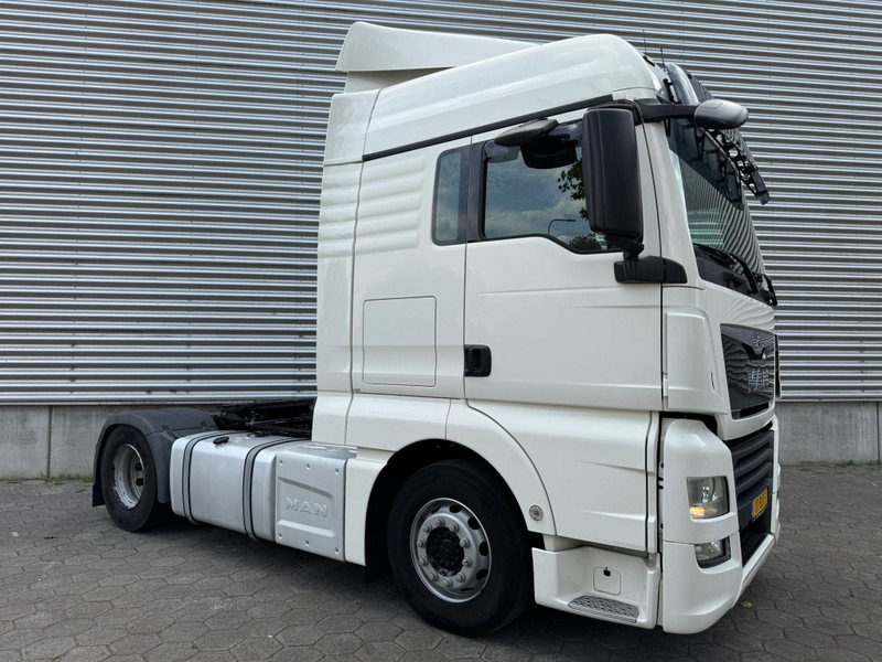 MAN TGX 18.420 XLX / 2 Tanks / 2 In stock..!!! / TUV: 8-2025 / NL Truck - Тягач: фото 2 MAN TGX 18.420 XLX / 2 Tanks / 2 In stock..!!! / TUV: 8-2025 / NL Truck - Тягач: фото 2