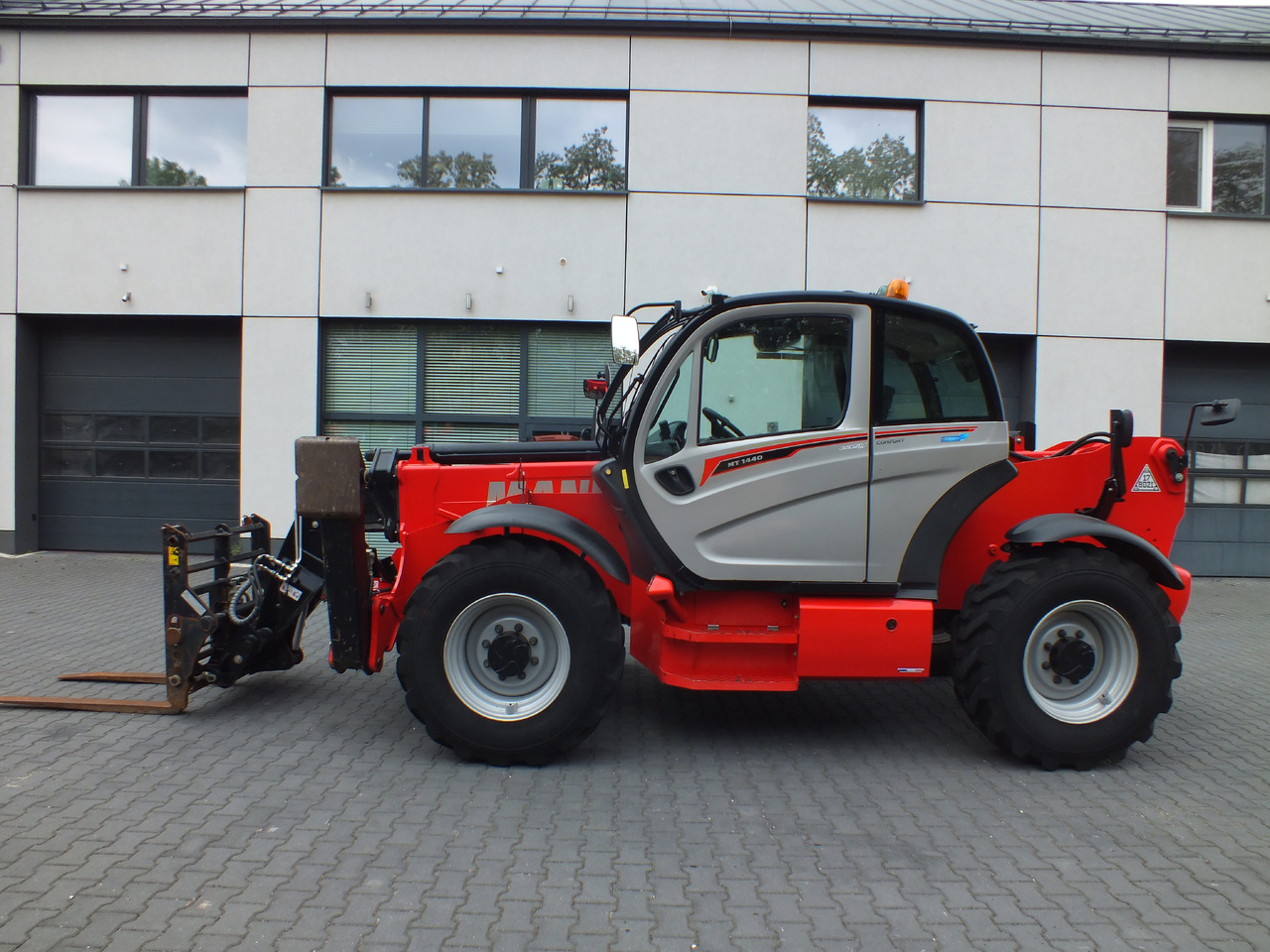 MANITOU MT 1440 Easy - Телескопический фронтальный погрузчик для Строительной техники: фото 2 MANITOU MT 1440 Easy - Телескопический фронтальный погрузчик для Строительной техники: фото 2