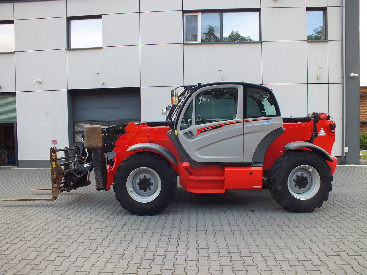 MANITOU MT1840 - Телескопический фронтальный погрузчик для Экскаваторов: фото 2 MANITOU MT1840 - Телескопический фронтальный погрузчик для Экскаваторов: фото 2