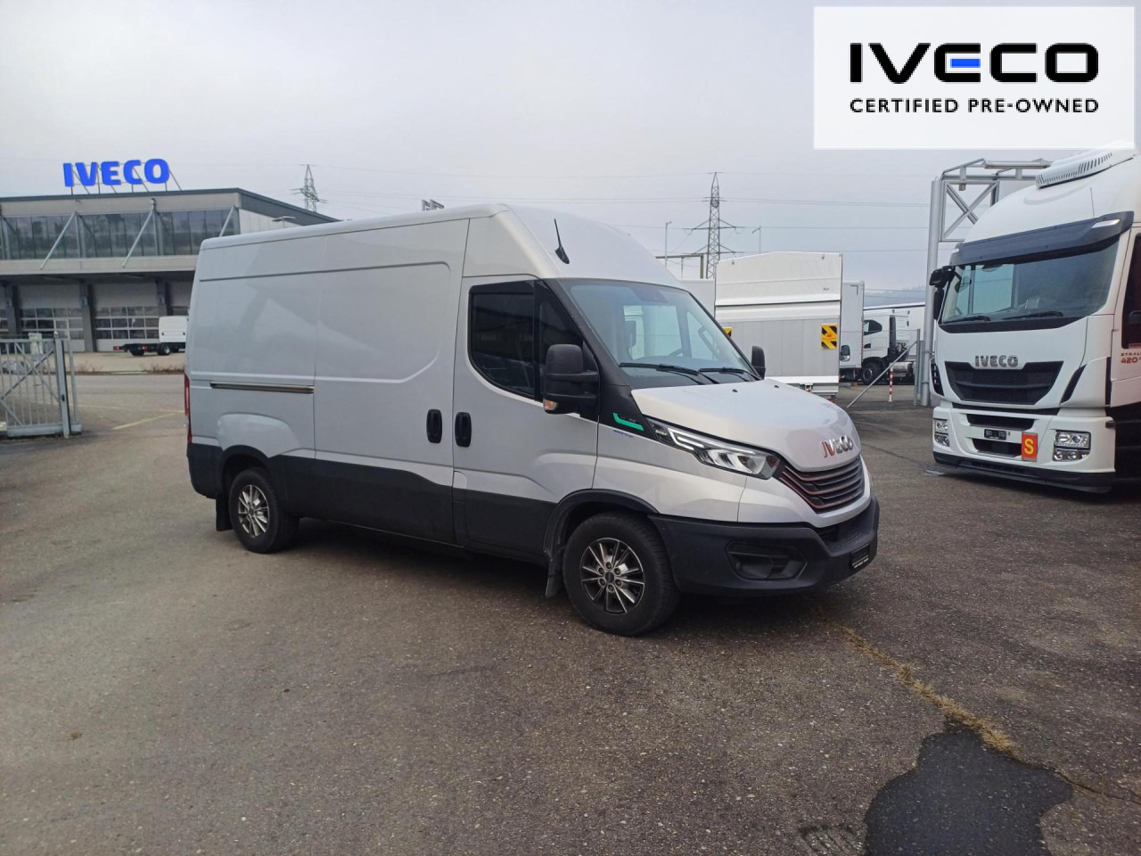 IVECO Daily 35S14NA8V/P CNG Euro6 Klima AHK Navi ZV - Цельнометаллический фургон: фото 1 IVECO Daily 35S14NA8V/P CNG Euro6 Klima AHK Navi ZV - Цельнометаллический фургон: фото 1