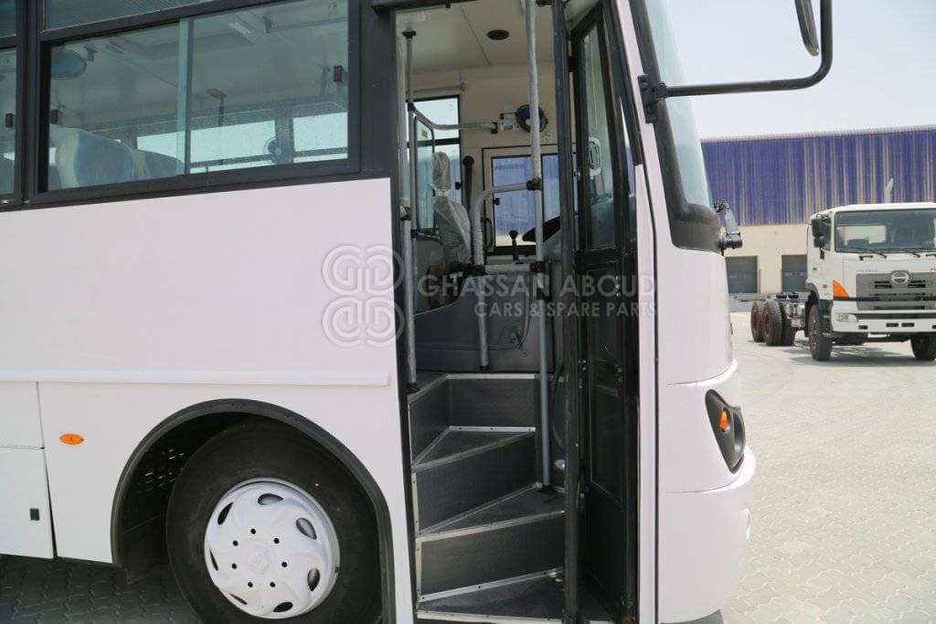 Автобус TATA LPO 1618 NON A/C 62 Seater Bus MY23: фото 8