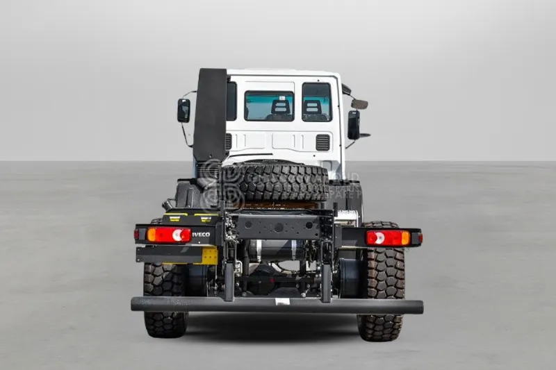 Iveco EuroCargo ML150 4x4 Chassis - Грузовик-шасси: фото 5 Iveco EuroCargo ML150 4x4 Chassis - Грузовик-шасси: фото 5