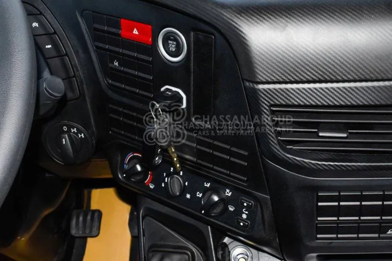 Iveco T-WAY AD380T47H 6x4 R24 Tyres Chassis - Barcelona Stock - Грузовик-шасси: фото 5 Iveco T-WAY AD380T47H 6x4 R24 Tyres Chassis - Barcelona Stock - Грузовик-шасси: фото 5