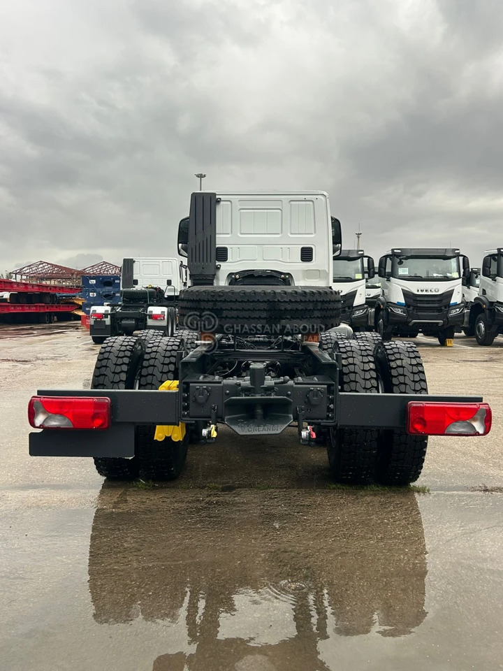 Iveco T-WAY AT380T43H 6x4 R20 Tyres Chassis - Barcelona Stock - Грузовик-шасси: фото 4 Iveco T-WAY AT380T43H 6x4 R20 Tyres Chassis - Barcelona Stock - Грузовик-шасси: фото 4