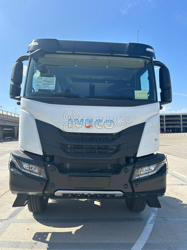IVECO T-WAY Tractor 6×4 AT720T47TH GVW 26-38 Ton HP 470 R20Tyre MY24 - Тягач: фото 4 IVECO T-WAY Tractor 6×4 AT720T47TH GVW 26-38 Ton HP 470 R20Tyre MY24 - Тягач: фото 4