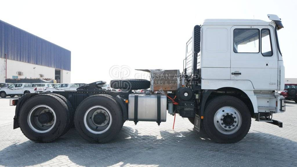 SHACMAN F3000 6×4 Tractor Head MY25 - Тягач: фото 5 SHACMAN F3000 6×4 Tractor Head MY25 - Тягач: фото 5
