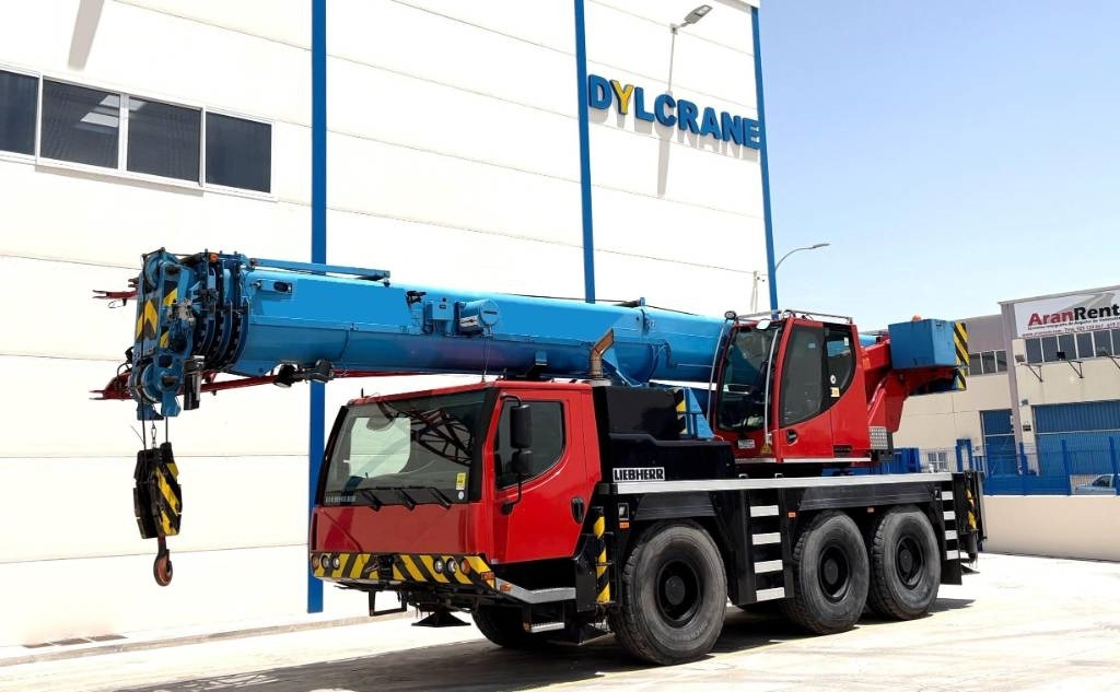 Liebherr LTM 1050-3.1 - Вседорожный кран: фото 1 Liebherr LTM 1050-3.1 - Вседорожный кран: фото 1