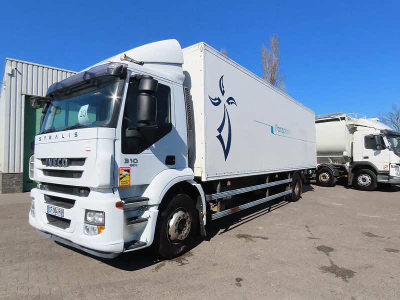 Iveco Stralis 310 EEV . 8 meter box! Retarder, Great condition! - Грузовик с закрытым кузовом: фото 3 Iveco Stralis 310 EEV . 8 meter box! Retarder, Great condition! - Грузовик с закрытым кузовом: фото 3
