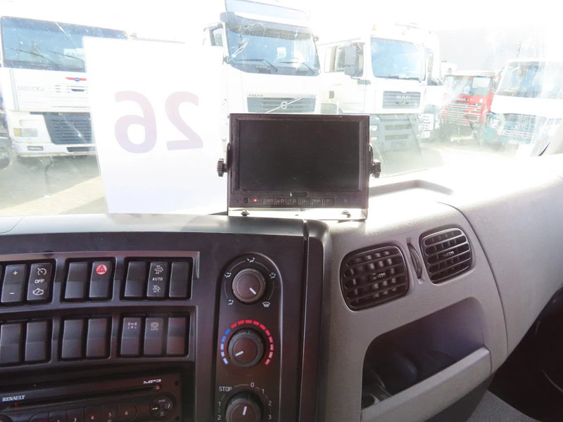 Рефрижератор Renault D 330 19T Great condition! !! Telma/Retarder, Thermoking, FRC 05/2026, Sleeper: фото 14
