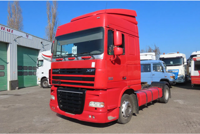 DAF XF 105.460 Euro5 evv, 2 beds, 2 tanks - Тягач: фото 2 DAF XF 105.460 Euro5 evv, 2 beds, 2 tanks - Тягач: фото 2