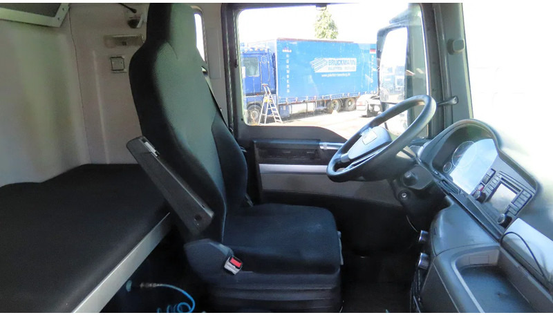 Тягач MAN TGX.18.400 euro5 EEV, RETARDER, 2X FUEL TANK, FRIGO: фото 14