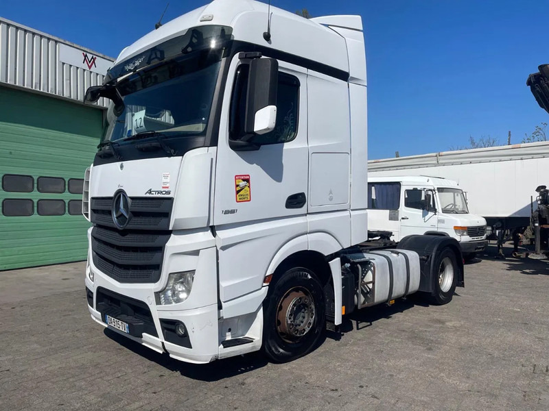 Mercedes-Benz Actros 1851 EURO EVV, 831300 km original! RETARDER, 2 tanks - Тягач: фото 1 Mercedes-Benz Actros 1851 EURO EVV, 831300 km original! RETARDER, 2 tanks - Тягач: фото 1