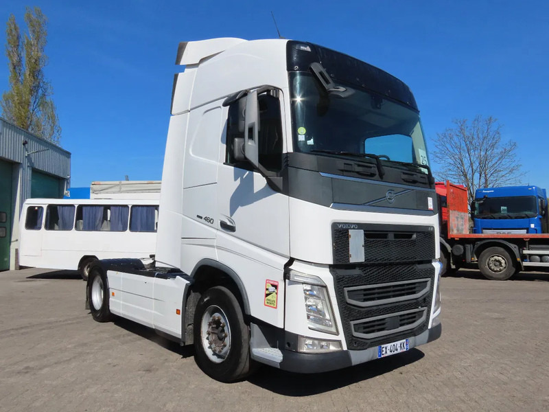 Volvo FH 460 YV2RTY0A3JB867622, FRIGO, 2X FUEL TANK, frigo, EURO6 - Тягач: фото 1 Volvo FH 460 YV2RTY0A3JB867622, FRIGO, 2X FUEL TANK, frigo, EURO6 - Тягач: фото 1