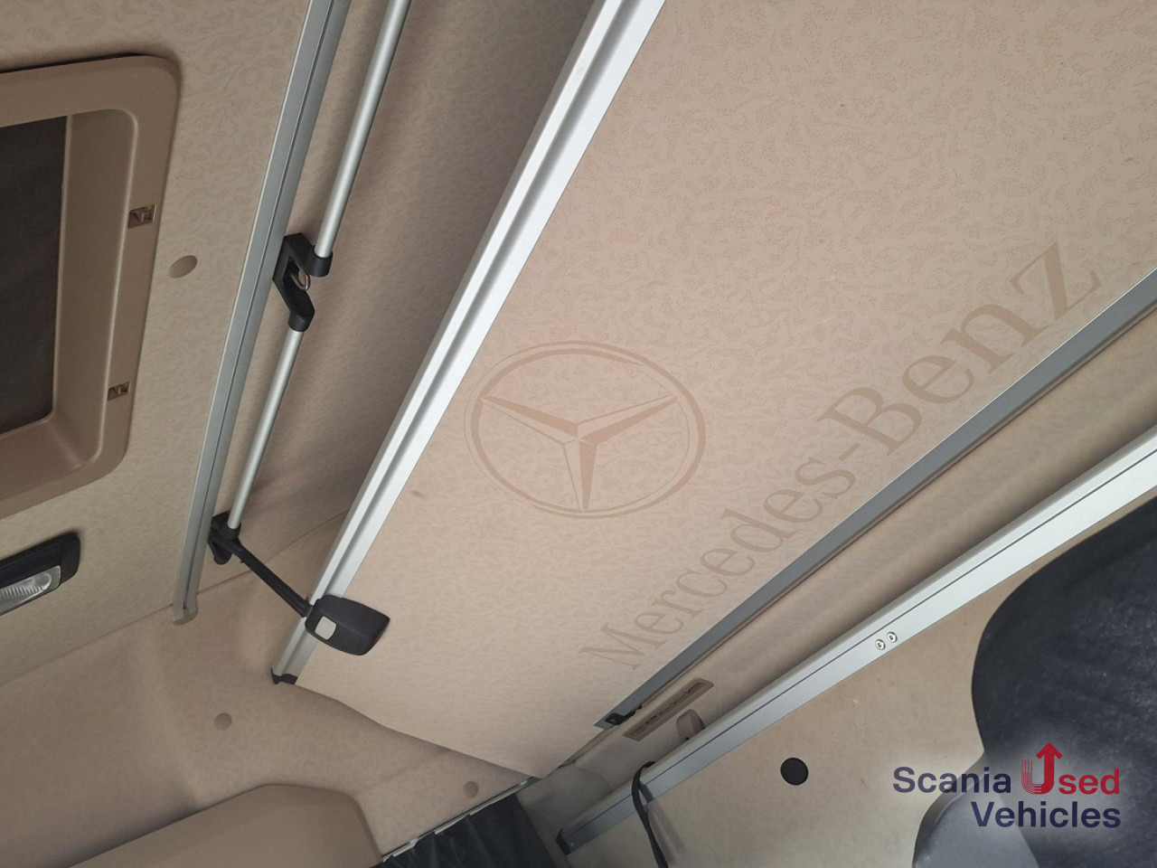 MERCEDES-BENZ Actros 1848 Retarder Blatt/Luft Retarder! - Тягач: фото 4 MERCEDES-BENZ Actros 1848 Retarder Blatt/Luft Retarder! - Тягач: фото 4