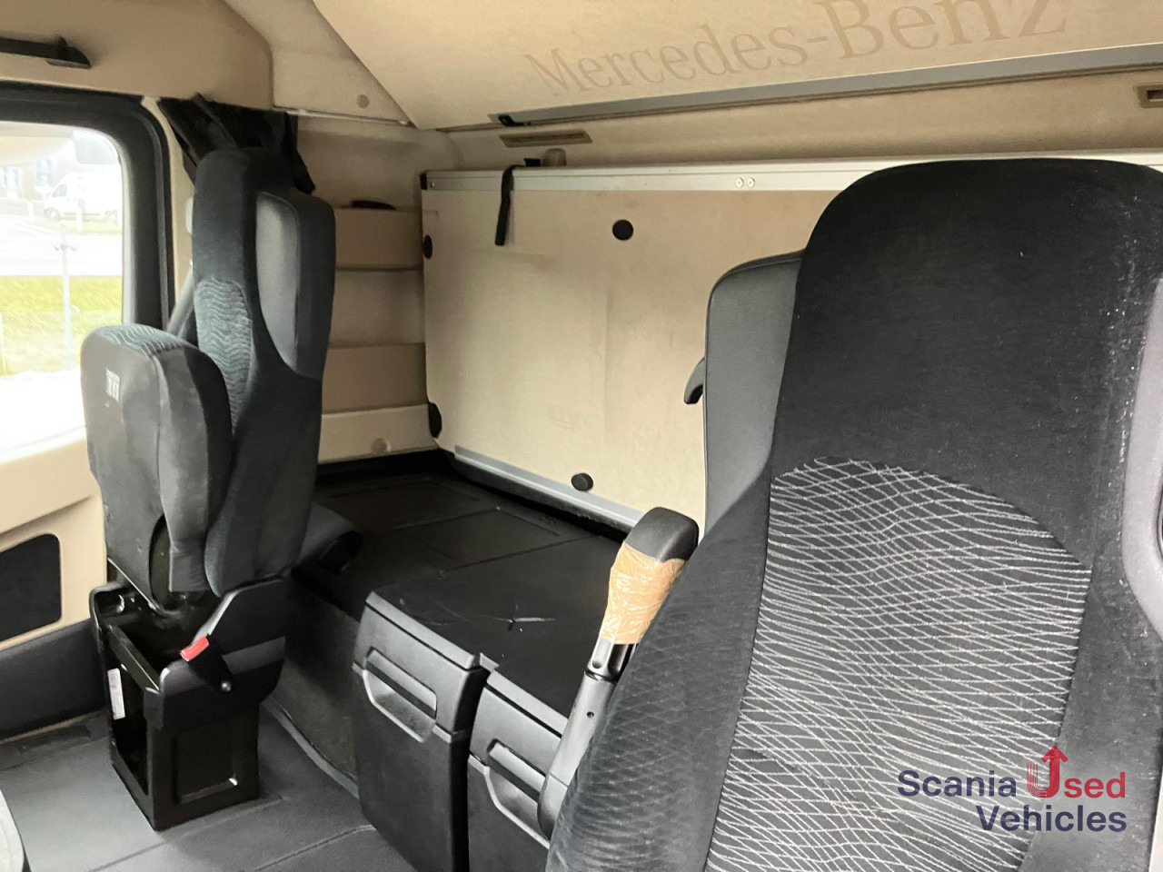 MERCEDES-BENZ Actros 1848 Retarder Blatt/Luft Retarder! - Тягач: фото 5 MERCEDES-BENZ Actros 1848 Retarder Blatt/Luft Retarder! - Тягач: фото 5