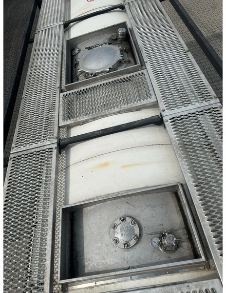 Танк-контейнер CIMC 20FT ISO / 25.020L-1-COMP. / L4BN / UN Portable / T11 / test: 10-2027: фото 15