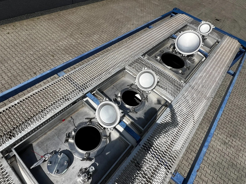 CIMC 20FT ISO, 25.090L/1-COMP/3 BAFFELS/4 manholes, ADR valid until 11/2026 - Резервуар для хранения: фото 3 CIMC 20FT ISO, 25.090L/1-COMP/3 BAFFELS/4 manholes, ADR valid until 11/2026 - Резервуар для хранения: фото 3