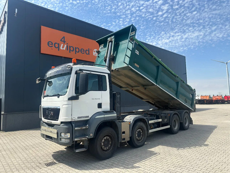 MAN TGS 35.440 AJK HARDOX KIPPER (16.5m3), 8x4, MANUAL, EURO-5, TWIN-STEER, BIG AXLES - Самосвал: фото 1 MAN TGS 35.440 AJK HARDOX KIPPER (16.5m3), 8x4, MANUAL, EURO-5, TWIN-STEER, BIG AXLES - Самосвал: фото 1