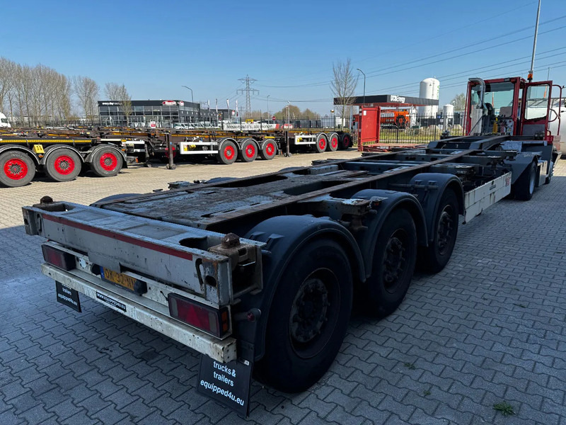 Schmitz Cargobull 40FT HC-chassis, SAF + disc, liftaxle, extendable at the rear, NL-chassis - Полуприцеп-контейнеровоз/ Сменный кузов: фото 4 Schmitz Cargobull 40FT HC-chassis, SAF + disc, liftaxle, extendable at the rear, NL-chassis - Полуприцеп-контейнеровоз/ Сменный кузов: фото 4