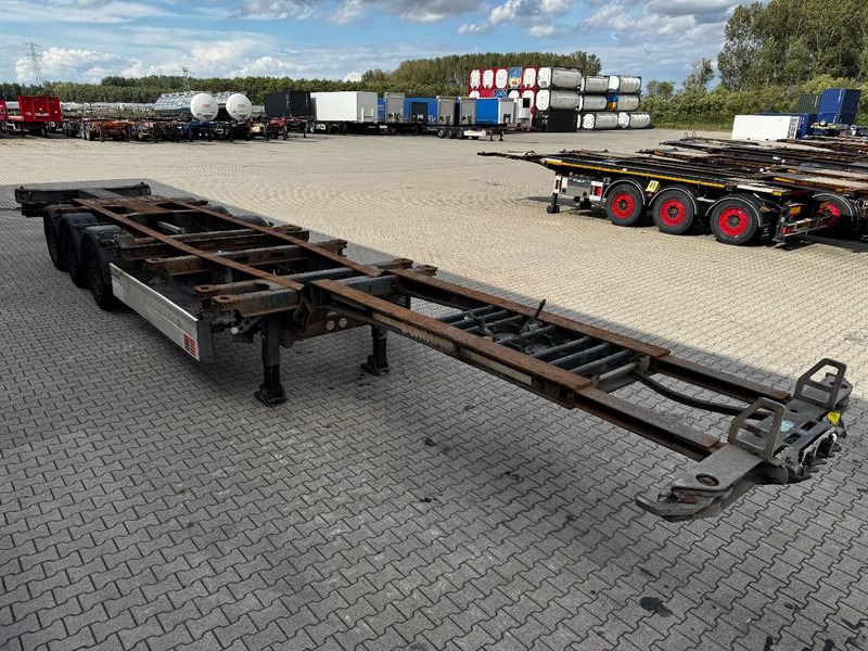 Schmitz Cargobull GOTHA 45FT HC, Scheibebremsen, vorne + hinten + Stoßstange ausziehbar, NL-Chassis, Liftachse - Полуприцеп-контейнеровоз/ Сменный кузов: фото 3 Schmitz Cargobull GOTHA 45FT HC, Scheibebremsen, vorne + hinten + Stoßstange ausziehbar, NL-Chassis, Liftachse - Полуприцеп-контейнеровоз/ Сменный кузов: фото 3