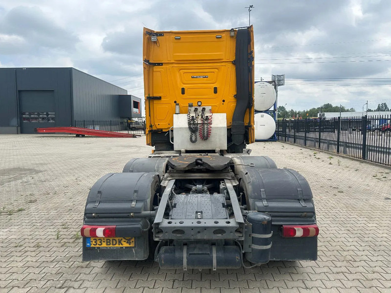 Mercedes-Benz Actros 2748 LS 6x2 BROKEN ENGINE / MOTOR SCHADEN / KAPOTTE MOTOR - Тягач: фото 4 Mercedes-Benz Actros 2748 LS 6x2 BROKEN ENGINE / MOTOR SCHADEN / KAPOTTE MOTOR - Тягач: фото 4