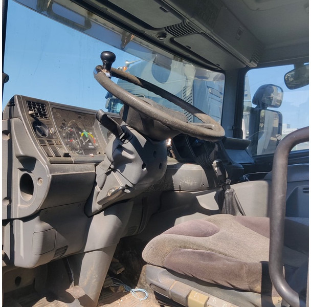 Самосвал Scania 94-D: фото 6