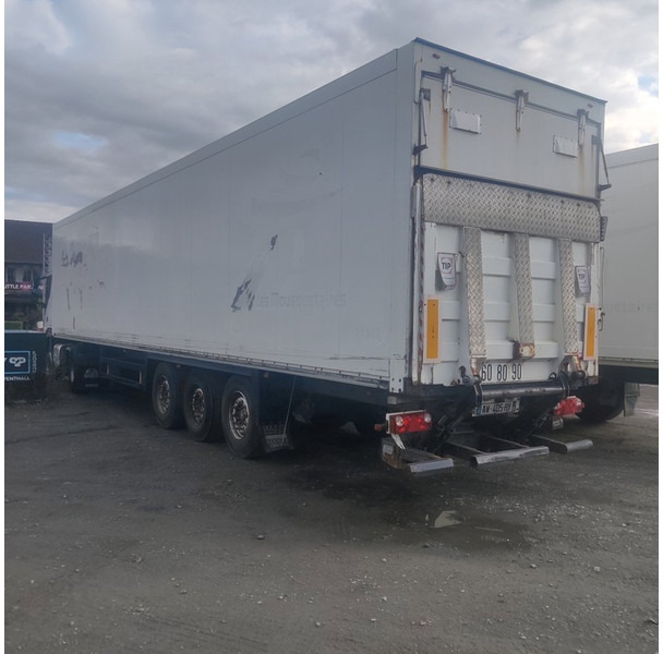 Schmitz Cargobull SKI 24 - Полуприцеп-фургон: фото 2 Schmitz Cargobull SKI 24 - Полуприцеп-фургон: фото 2