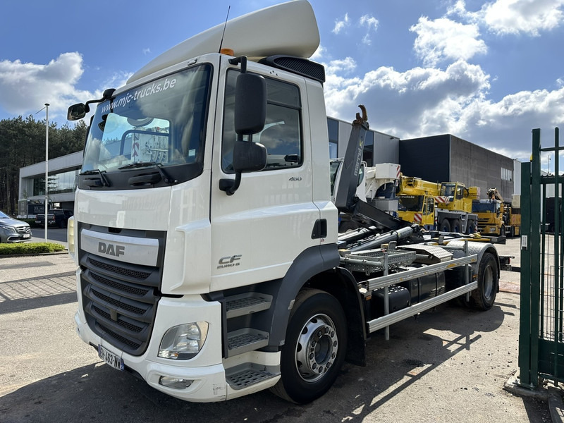 DAF CF 460 4x2 19T MARREL ABROLLKIPPER HAKEN - 5.10M + 1.30M Ausziehbarer Stoßstange - EURO 6 - 13L ENGINE - ZF AUTO - Крюковой мультилифт: фото 3 DAF CF 460 4x2 19T MARREL ABROLLKIPPER HAKEN - 5.10M + 1.30M Ausziehbarer Stoßstange - EURO 6 - 13L ENGINE - ZF AUTO - Крюковой мультилифт: фото 3
