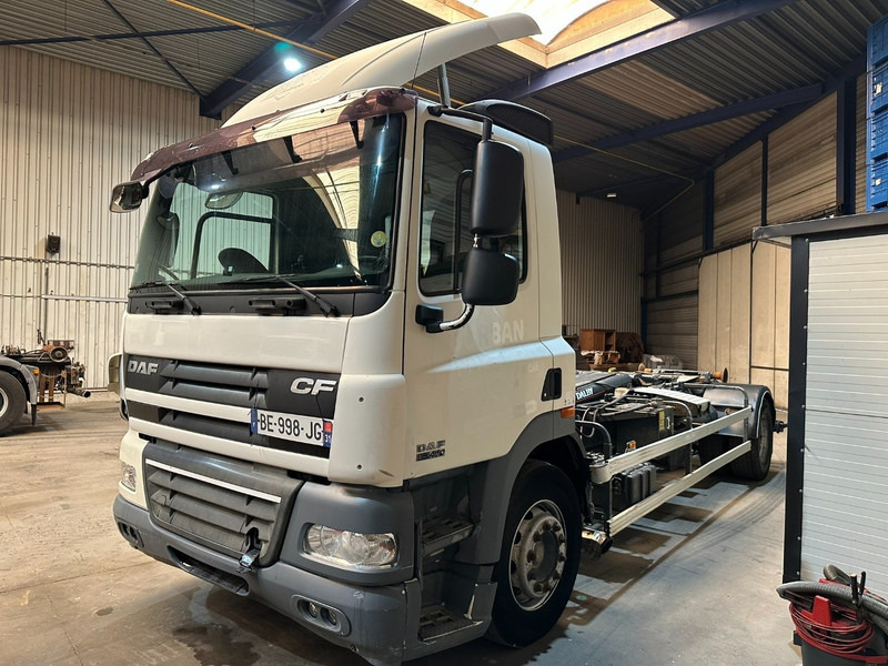 DAF CF 85.410 19T - 4x2 HOOKLIFT DALBY 16T - 5350mm - MANUAL ZF - TUV 09/2025 - EURO 5 - A/C - Крюковой мультилифт: фото 3 DAF CF 85.410 19T - 4x2 HOOKLIFT DALBY 16T - 5350mm - MANUAL ZF - TUV 09/2025 - EURO 5 - A/C - Крюковой мультилифт: фото 3