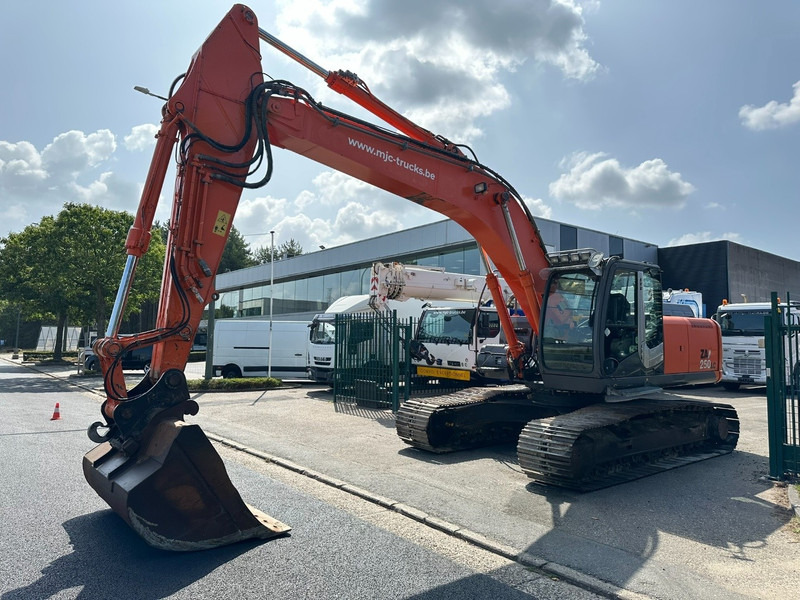 Hitachi ZAXIS ZX250LC-3 *FULL HYDR* - 25.6 T - QUICK HITCH - ISUZU - CE - BE MACHINE - GOOD CONDITION - Гусеничный экскаватор: фото 2 Hitachi ZAXIS ZX250LC-3 *FULL HYDR* - 25.6 T - QUICK HITCH - ISUZU - CE - BE MACHINE - GOOD CONDITION - Гусеничный экскаватор: фото 2