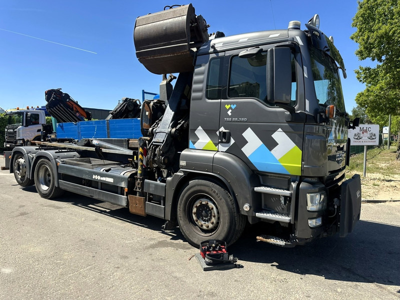 MAN TGS 26.320 6X2-4 BL EEV + CRANE EPSILON Q170Z95TR + GRABBER - LIFT/STEERING AXLE - *266.000km* - NL TRUCK - Крюковой мультилифт, Автоманипулятор: фото 2 MAN TGS 26.320 6X2-4 BL EEV + CRANE EPSILON Q170Z95TR + GRABBER - LIFT/STEERING AXLE - *266.000km* - NL TRUCK - Крюковой мультилифт, Автоманипулятор: фото 2
