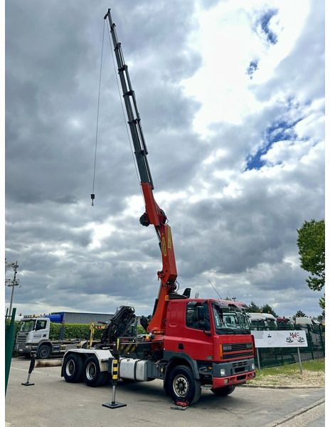 DAF 85 CF 430 6x4 TRACTOR + CRANE PK 32.000 F (7x) + WINCH - EURO 2 - MANUAL ZF - HUB REDUCTION / STEEL SPRING - BE TRUCK - Тягач: фото 5 DAF 85 CF 430 6x4 TRACTOR + CRANE PK 32.000 F (7x) + WINCH - EURO 2 - MANUAL ZF - HUB REDUCTION / STEEL SPRING - BE TRUCK - Тягач: фото 5