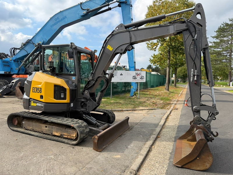 Volvo ECR 58 F FULL HYDR - 2911 H - HYDR QUICKHITCH - A/C - BLADE - CE - BE MACHINE - Мини-экскаватор: фото 1 Volvo ECR 58 F FULL HYDR - 2911 H - HYDR QUICKHITCH - A/C - BLADE - CE - BE MACHINE - Мини-экскаватор: фото 1