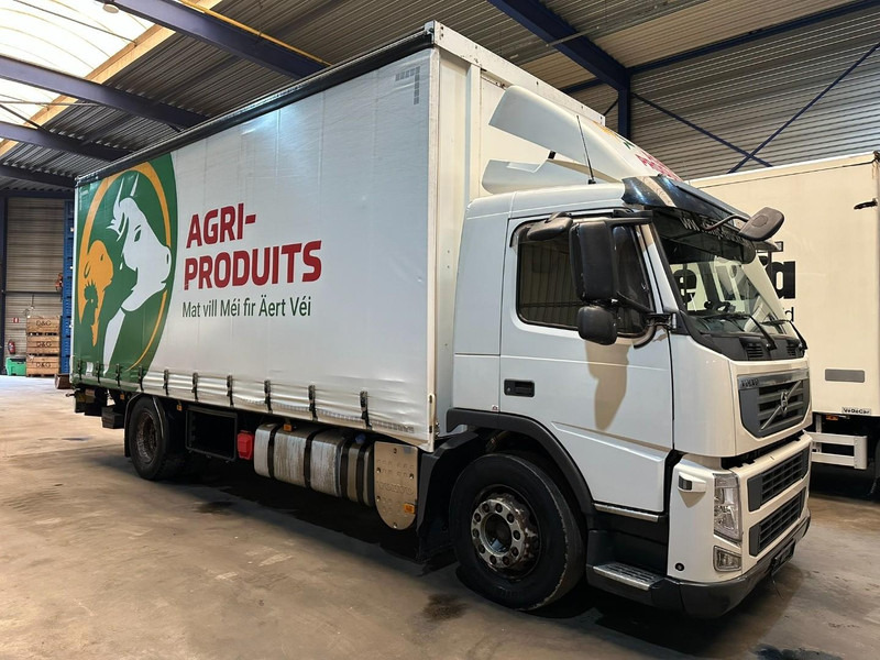 Volvo FM 330 4x2 BOX 7m x 2m48 x 2m75 - 542.000km - EURO 5 - I SHIFT - 19T - A/C - LARGE TAILLIFT - Тентованный грузовик: фото 1 Volvo FM 330 4x2 BOX 7m x 2m48 x 2m75 - 542.000km - EURO 5 - I SHIFT - 19T - A/C - LARGE TAILLIFT - Тентованный грузовик: фото 1