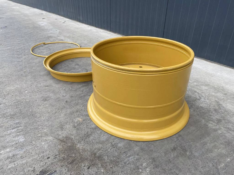 Cat 140H / 140M / 140K / 160H / 160M Rim - Шины и диски для Строительной техники: фото 5 Cat 140H / 140M / 140K / 160H / 160M Rim - Шины и диски для Строительной техники: фото 5