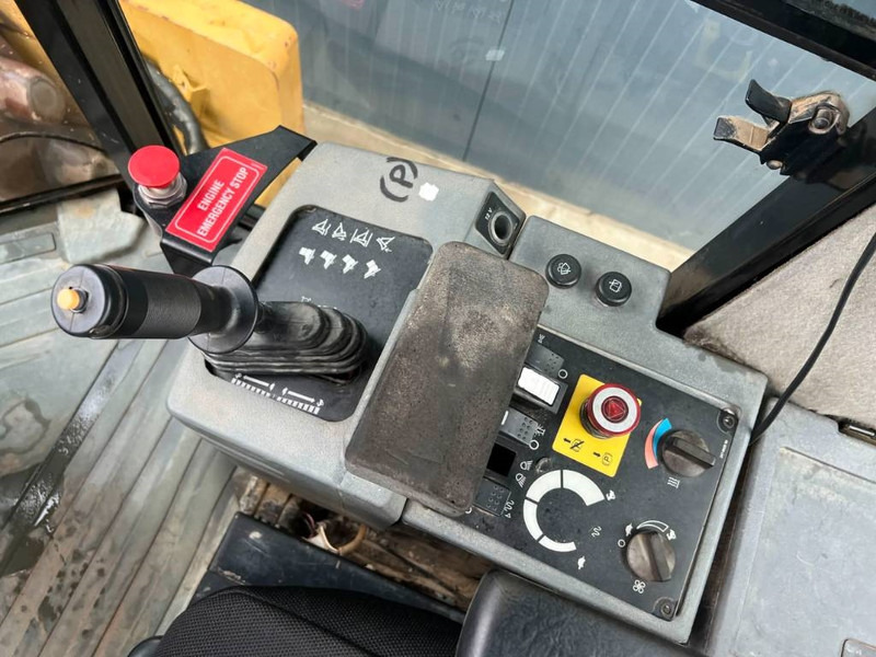 Каток Cat CP76: фото 13 Каток Cat CP76: фото 13