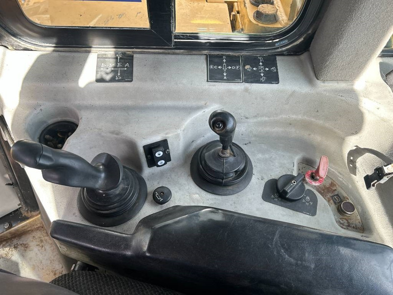 Cat D7R II - Бульдозер: фото 4 Cat D7R II - Бульдозер: фото 4