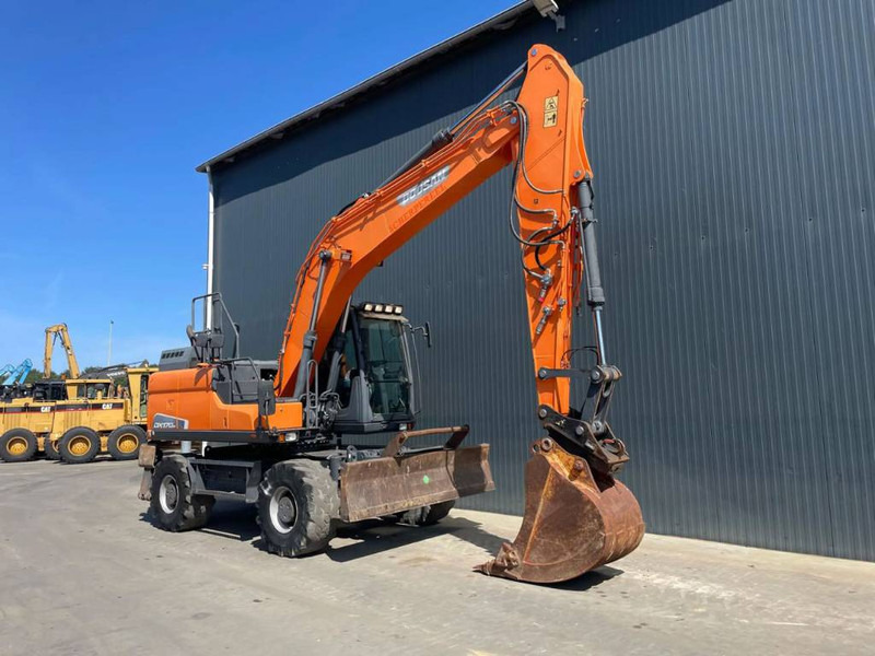 Doosan DX170W-5 - Колёсный экскаватор: фото 3 Doosan DX170W-5 - Колёсный экскаватор: фото 3