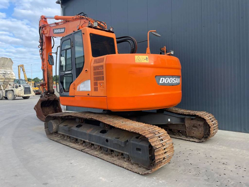 Doosan DX235LCR - Гусеничный экскаватор: фото 2 Doosan DX235LCR - Гусеничный экскаватор: фото 2