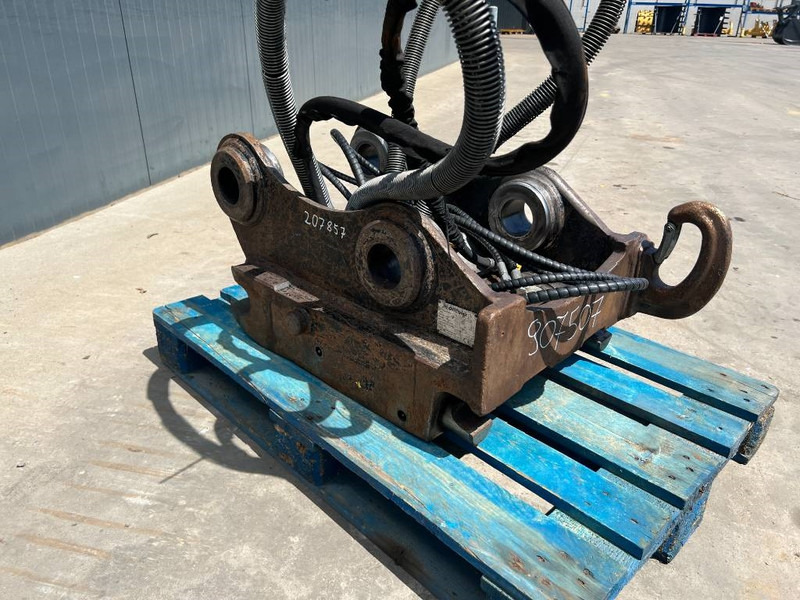 OilQuick OQ70/55 - 323E - Сцепное устройство для Строительной техники: фото 3 OilQuick OQ70/55 - 323E - Сцепное устройство для Строительной техники: фото 3