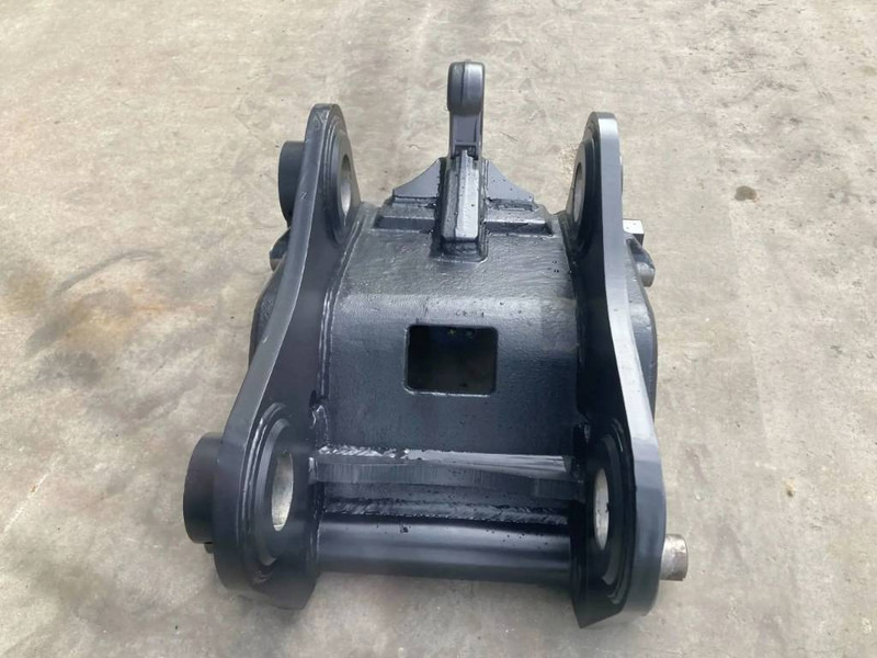 Smitma CW40 - EC220 - Сцепное устройство для Строительной техники: фото 5 Smitma CW40 - EC220 - Сцепное устройство для Строительной техники: фото 5
