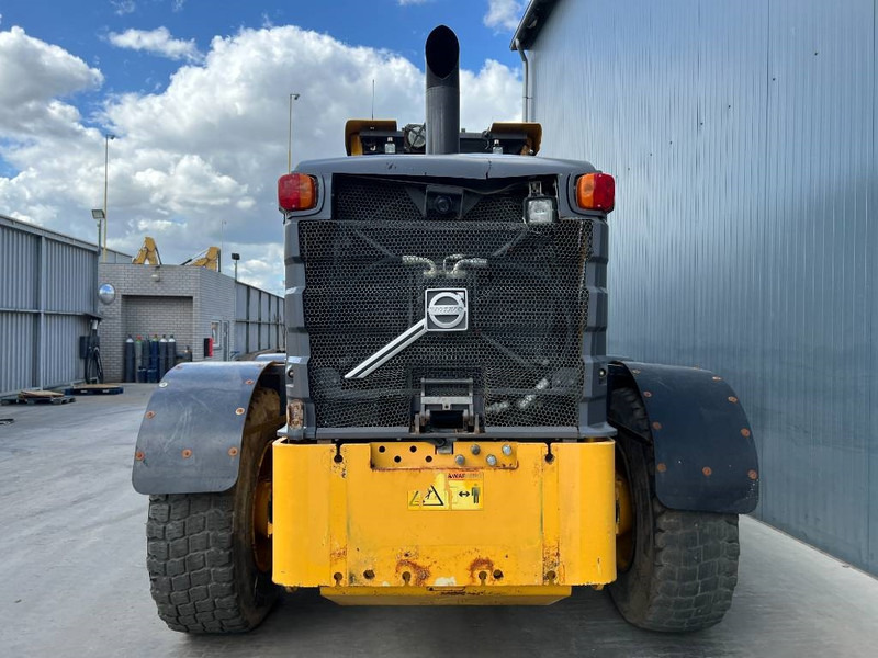 Volvo G970 - Грейдер: фото 4 Volvo G970 - Грейдер: фото 4