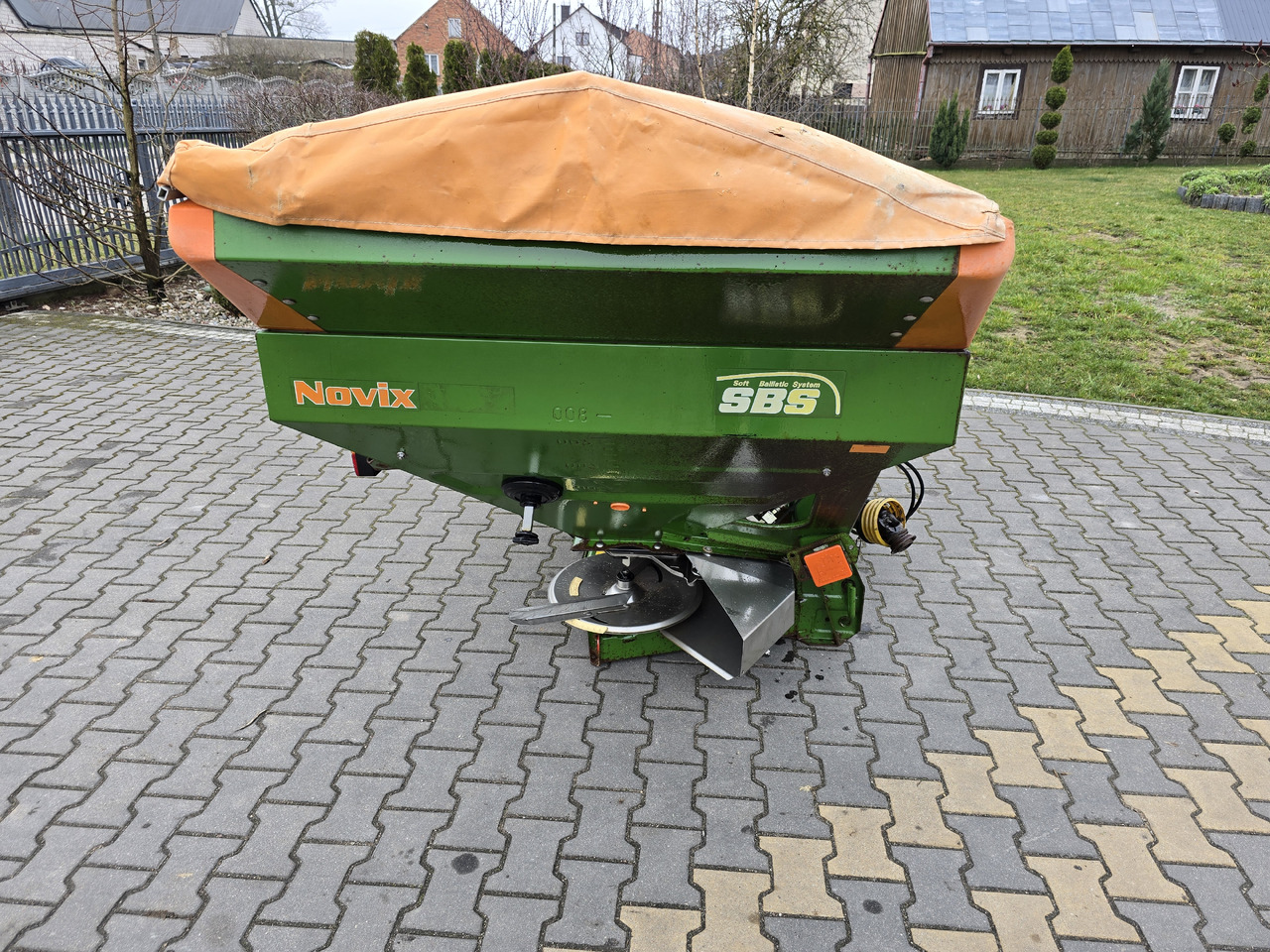 AMZONE ZA-M Novix ZA-M 1200 + nadstawka 1000 L - Разбрасыватель удобрений: фото 2 AMZONE ZA-M Novix ZA-M 1200 + nadstawka 1000 L - Разбрасыватель удобрений: фото 2