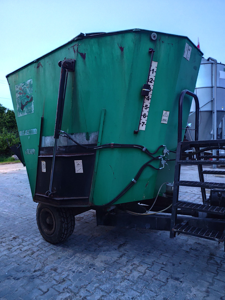 Auto-Agro T-011 - Кормораздатчик: фото 3 Auto-Agro T-011 - Кормораздатчик: фото 3