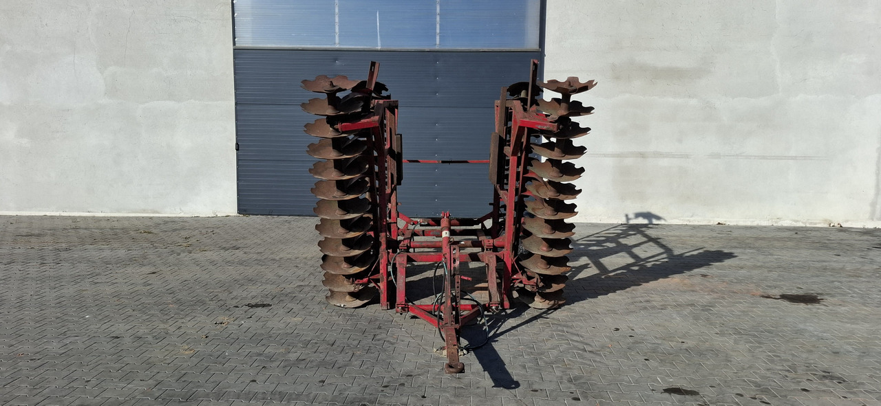 Brona talerzowa 4.4 m - Дисковая борона: фото 1 Brona talerzowa 4.4 m - Дисковая борона: фото 1