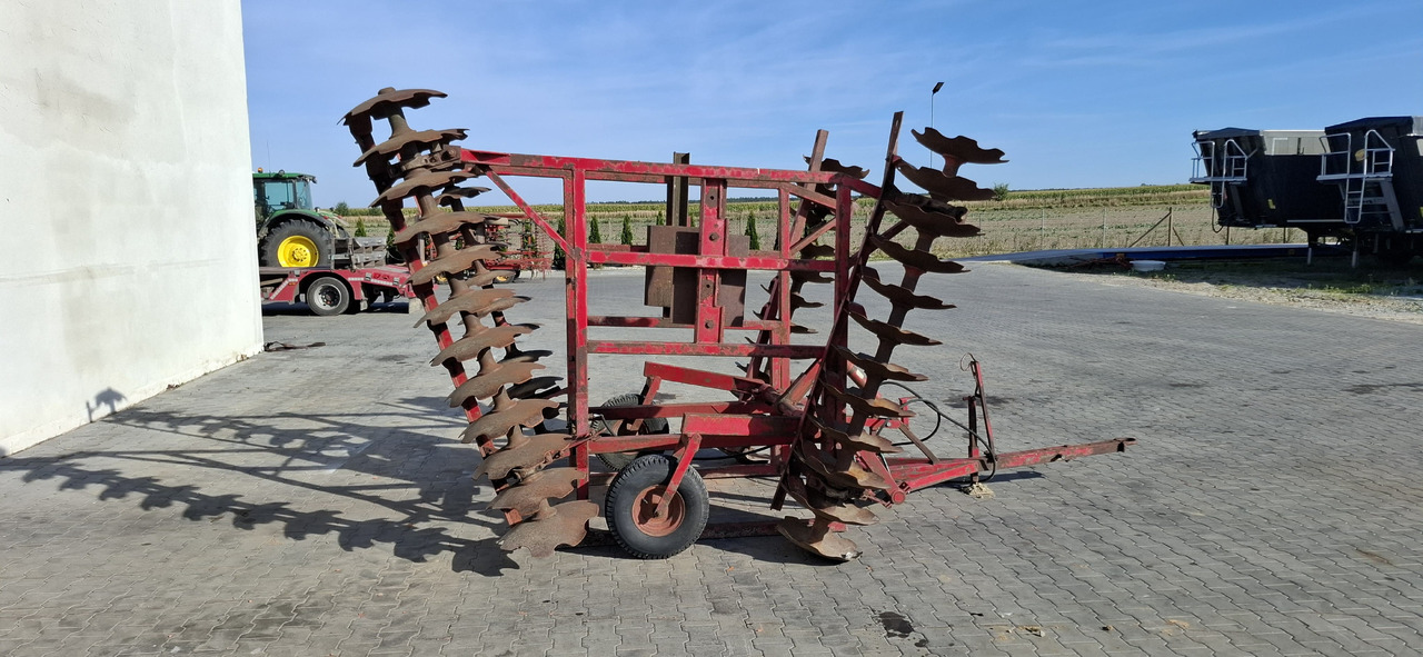 Brona talerzowa 4.4 m - Дисковая борона: фото 3 Brona talerzowa 4.4 m - Дисковая борона: фото 3